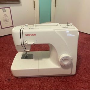 Singer Mechanical Sewing Machine Model #1507
